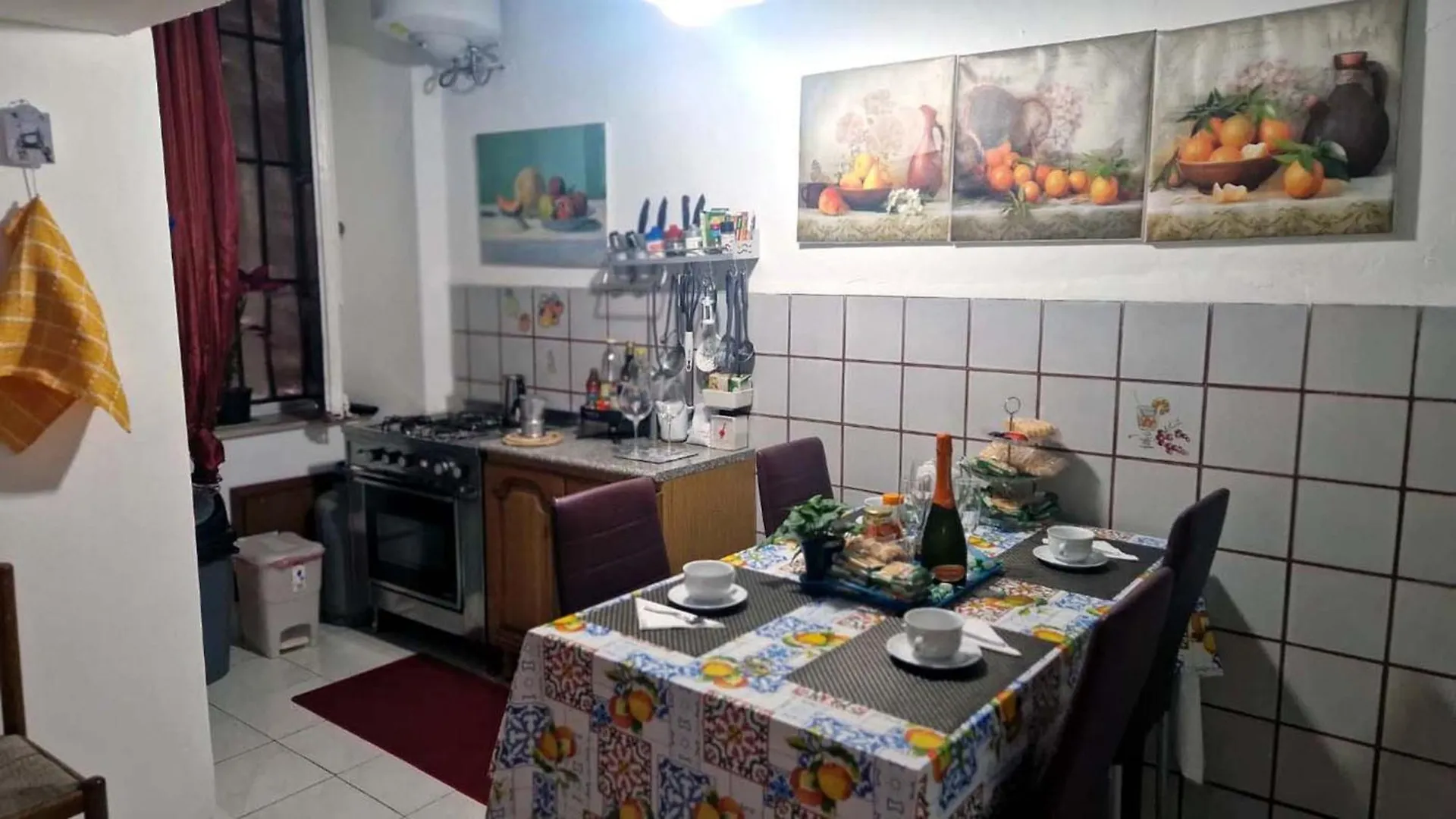 Appartamento House Ròdue The Historic Center Palermo 0*,  Italia